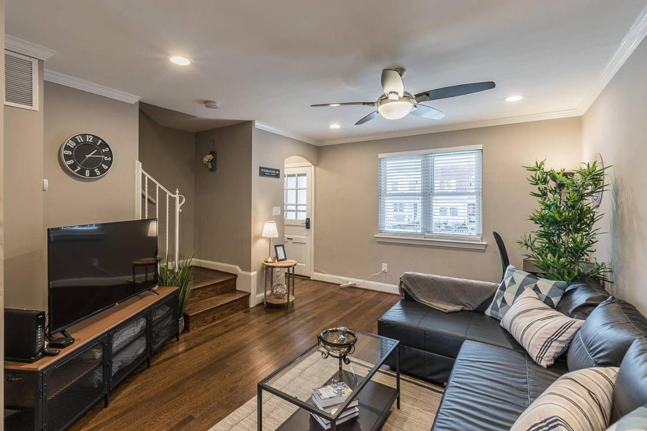 Beautiful 3Br 2Ba House With Cozy Backyard By Cozysuites Alexandría Exterior foto